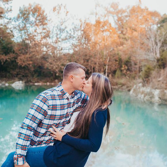 Meet your Posher, Lindsey - Picture 1 of 1